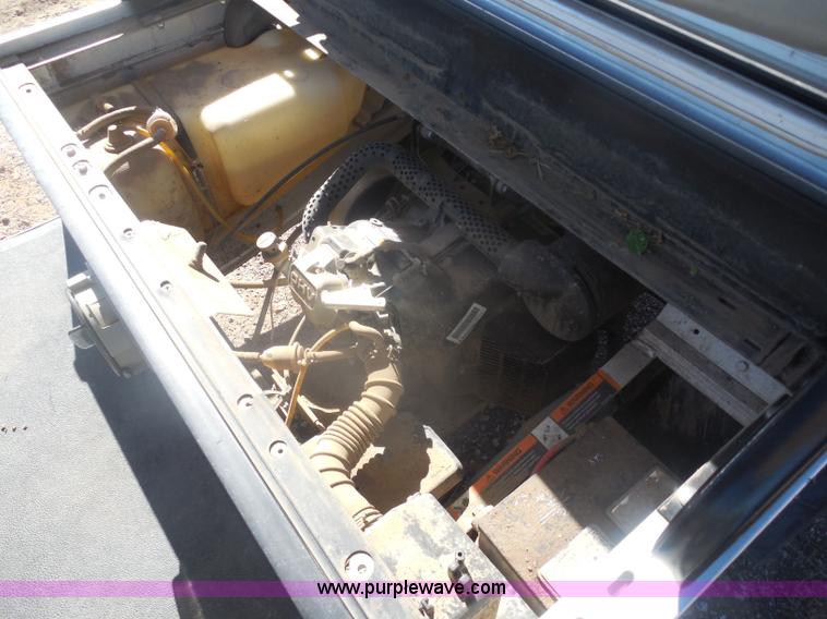 image for item I1339 2008 Club Car utility vehicle