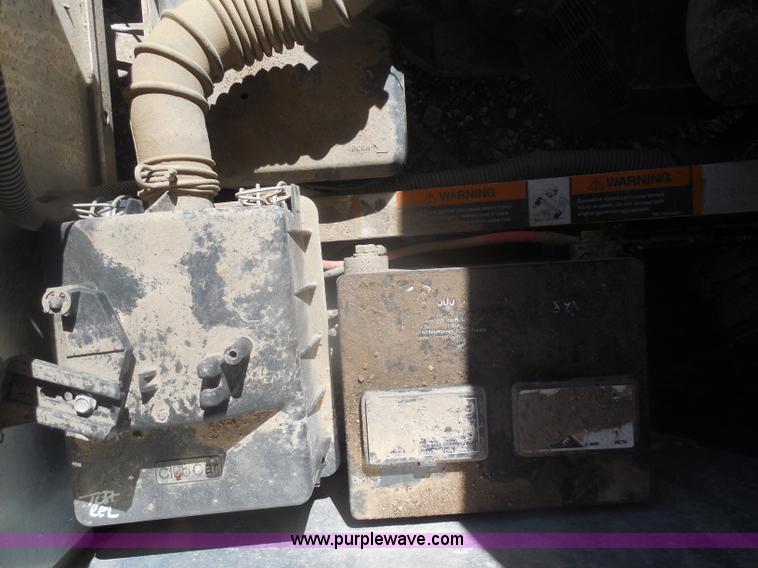 image for item I1339 2008 Club Car utility vehicle