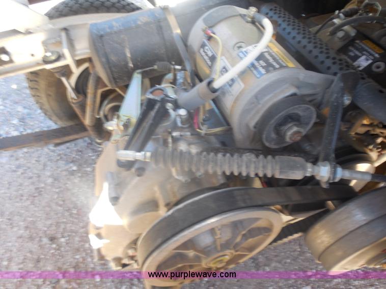 image for item I1339 2008 Club Car utility vehicle