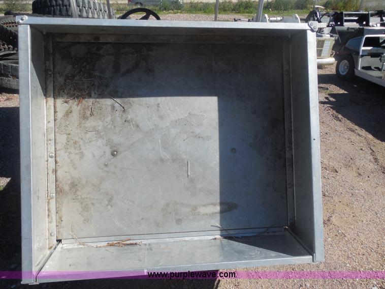 image for item I1339 2008 Club Car utility vehicle