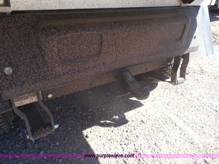 image for item I1339 2008 Club Car utility vehicle