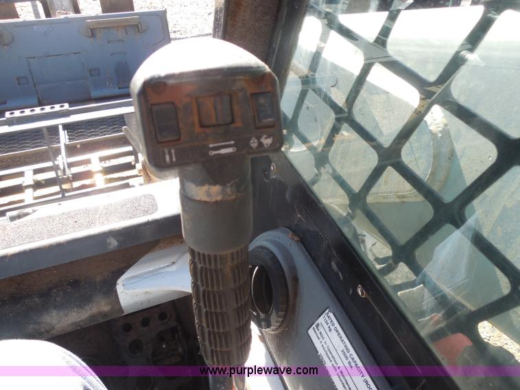 image for item I1340 2010 Bobcat S250 skid steer