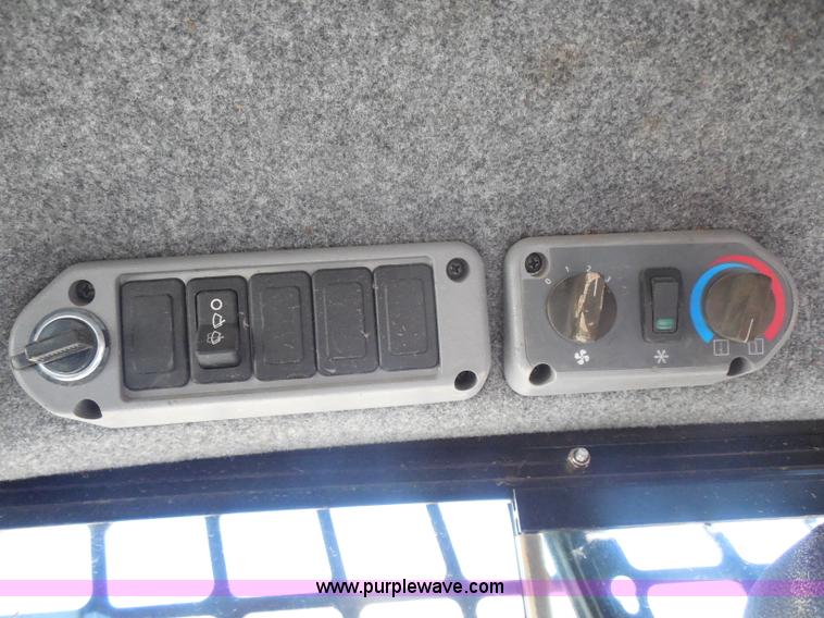 image for item I1340 2010 Bobcat S250 skid steer