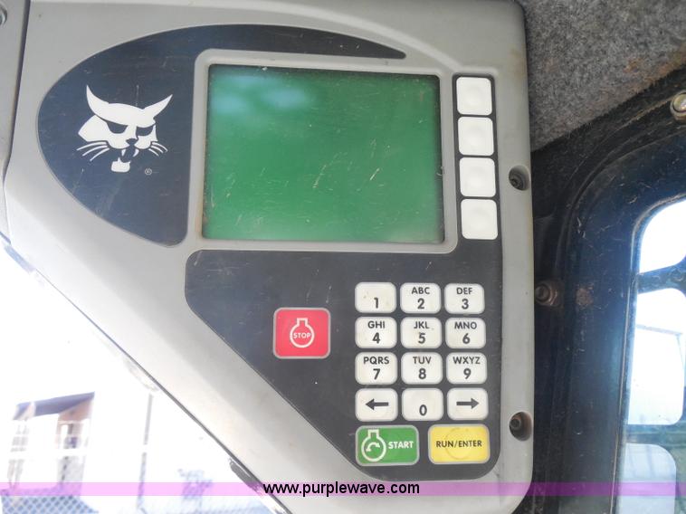 image for item I1340 2010 Bobcat S250 skid steer