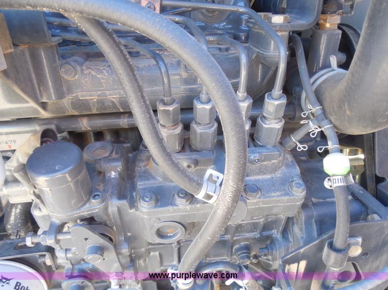 image for item I1340 2010 Bobcat S250 skid steer