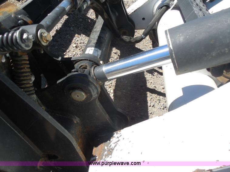 image for item I1340 2010 Bobcat S250 skid steer