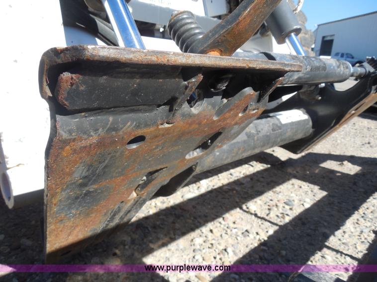 image for item I1340 2010 Bobcat S250 skid steer