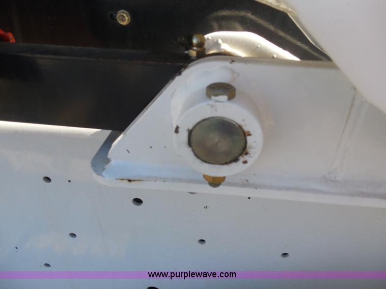 image for item I1340 2010 Bobcat S250 skid steer