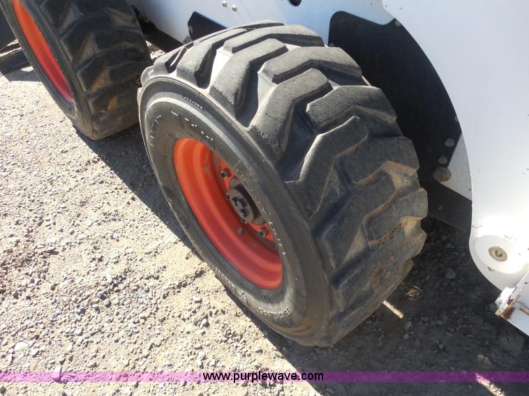 image for item I1340 2010 Bobcat S250 skid steer
