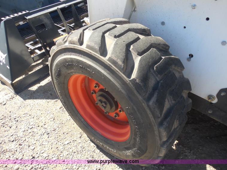 image for item I1340 2010 Bobcat S250 skid steer