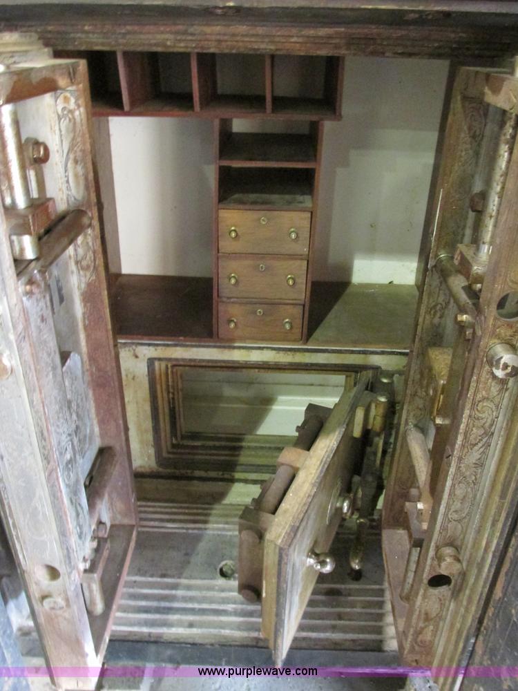 image for item AK9798 Three combination door safe