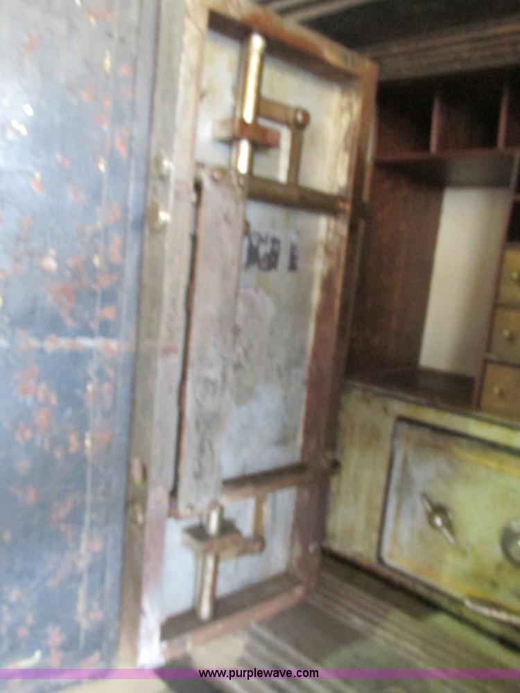 image for item AK9798 Three combination door safe