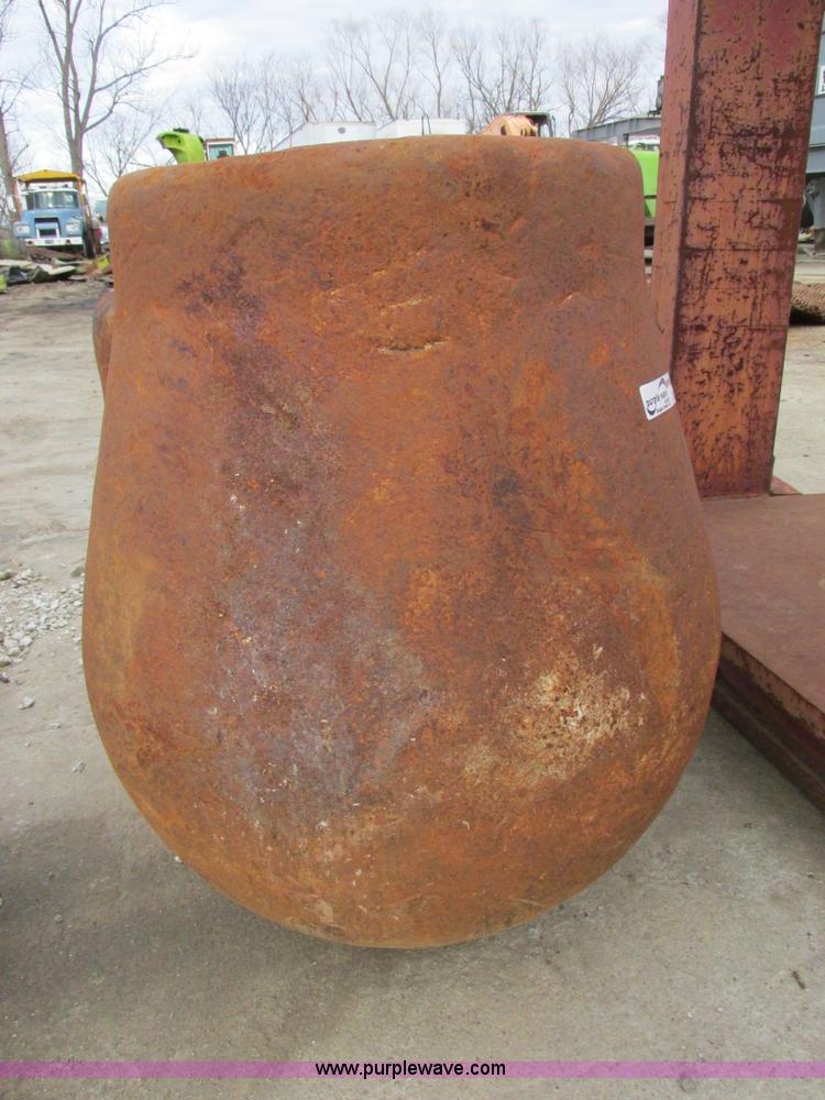 image for item AK9808 Approximately 2,000 lb wrecking ball