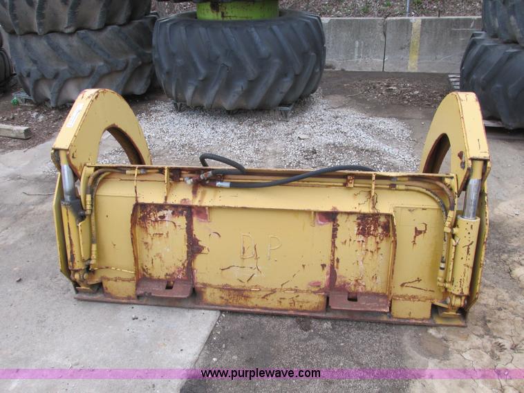 image for item AK9824 Universal skid steer grapple bucket