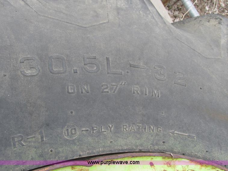 image for item AK9825 (4) 30.5L-32 on 27" wheels