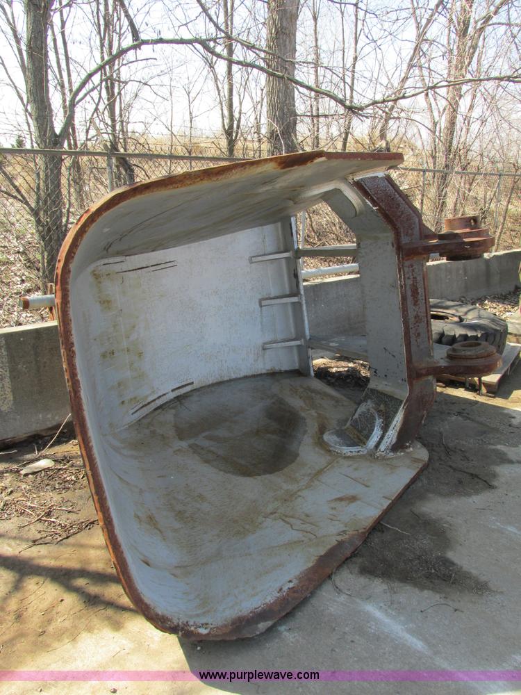 image for item AK9841 69"W excavator sand bucket