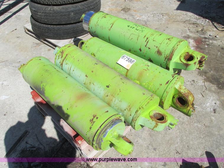 image for item AK9970 (5) ejector cylinders