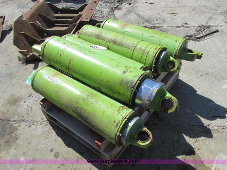 image for item AK9970 (5) ejector cylinders