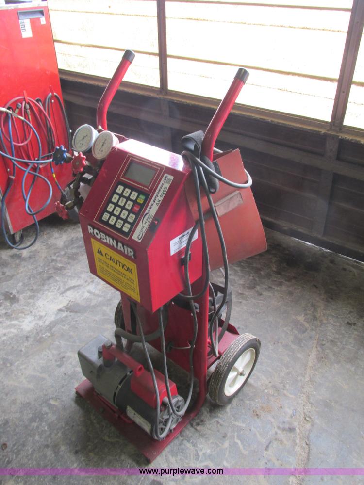 image for item AK9995 Robin Air 134A refrigerant charging station