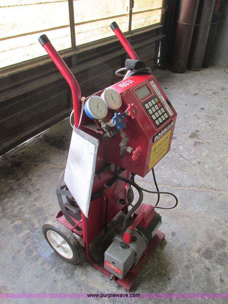 image for item AK9995 Robin Air 134A refrigerant charging station