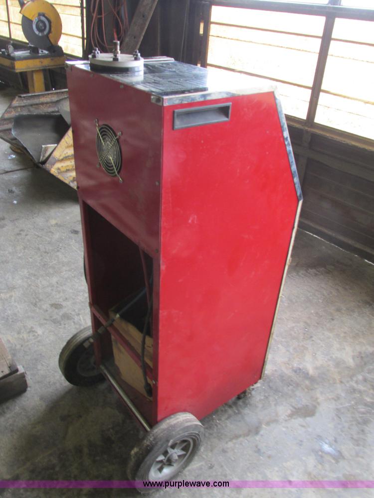 image for item AK9996 Snap-On ACT-3000 refrigerant recovery unit