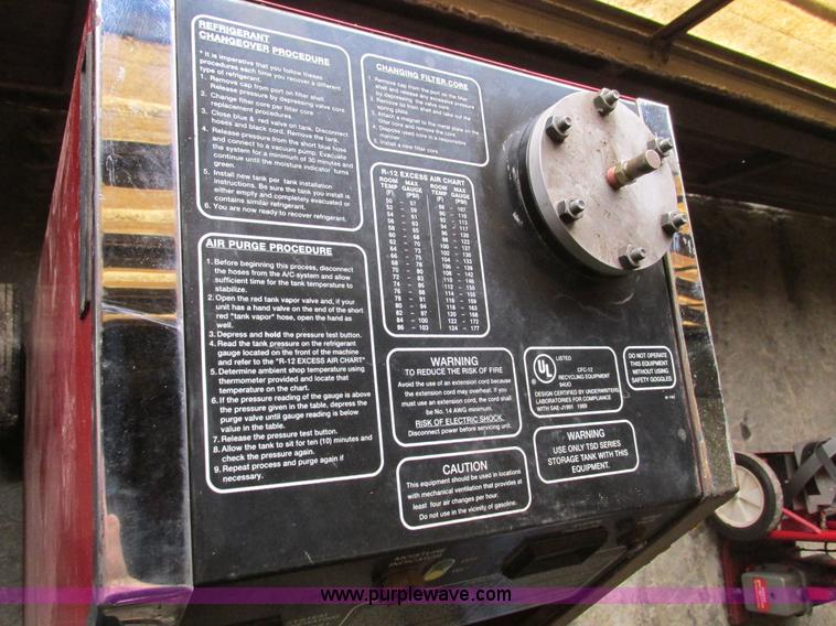 image for item AK9996 Snap-On ACT-3000 refrigerant recovery unit