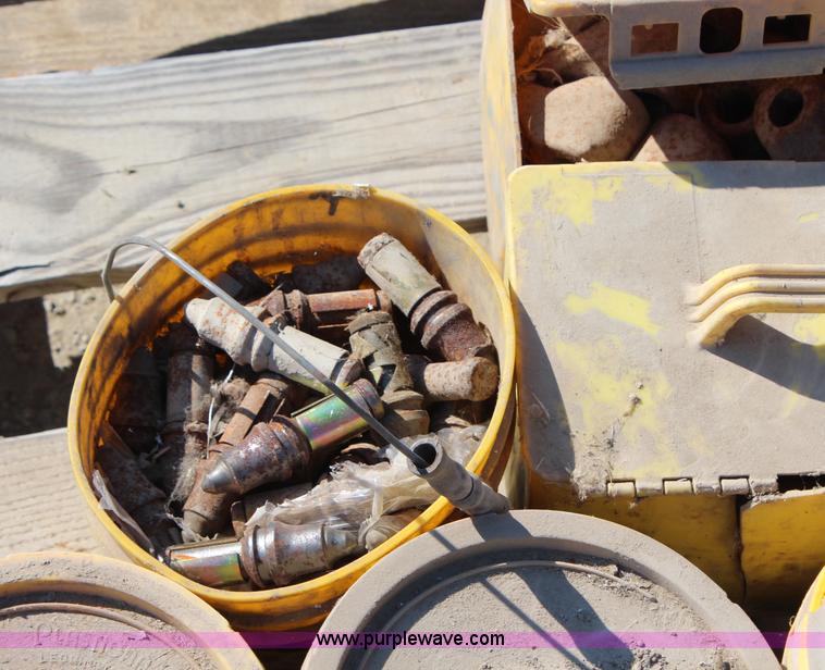 image for item AU9351 Rock saw bits and sockets