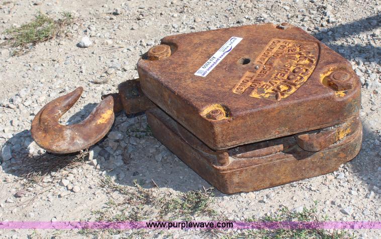 image for item AU9359 McKissick 12" sheave block