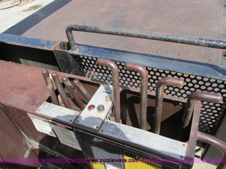 image for item B5799 1986 Mack DM686S crane truck