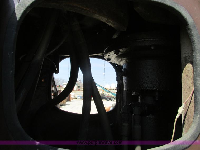 image for item B5799 1986 Mack DM686S crane truck