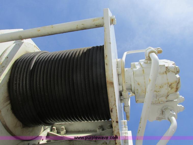 image for item B5799 1986 Mack DM686S crane truck