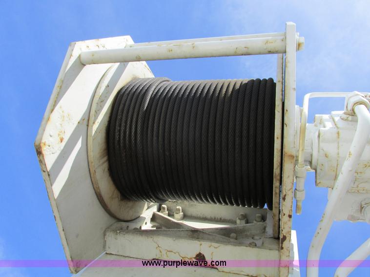 image for item B5799 1986 Mack DM686S crane truck