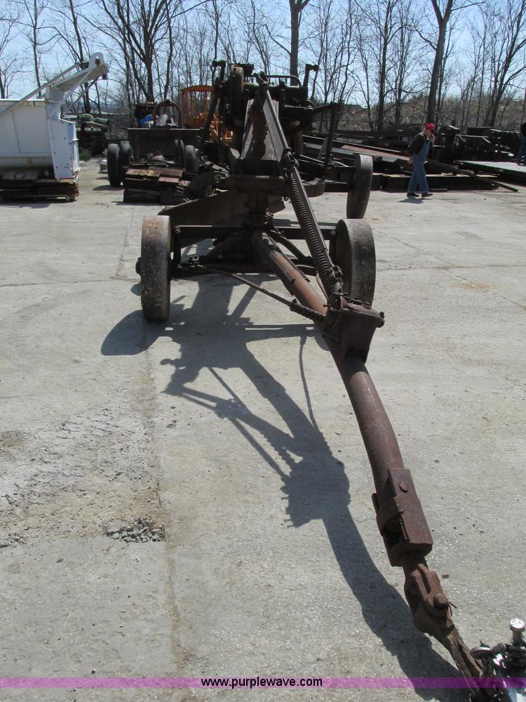 image for item B5800 Caterpillar 66 pull behind grader