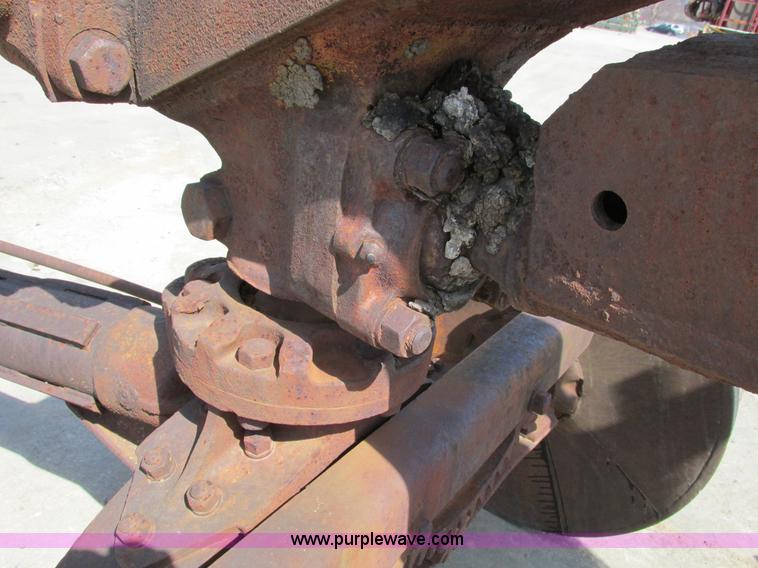 image for item B5800 Caterpillar 66 pull behind grader