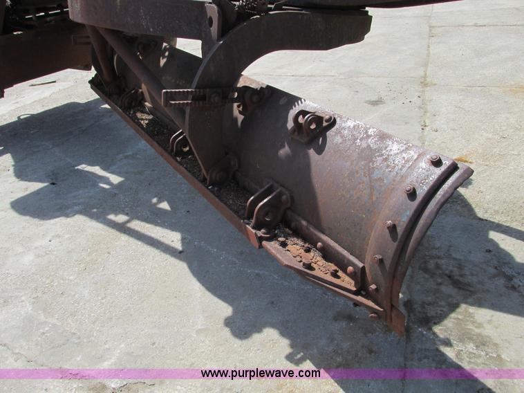 image for item B5800 Caterpillar 66 pull behind grader