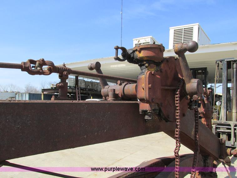 image for item B5800 Caterpillar 66 pull behind grader