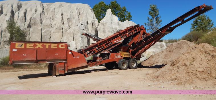 image for item B5874 Extec 5000 portable conveyor screen plant