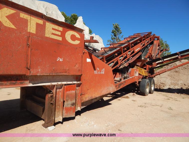 image for item B5874 Extec 5000 portable conveyor screen plant