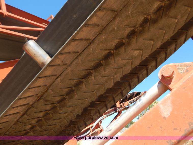 image for item B5874 Extec 5000 portable conveyor screen plant