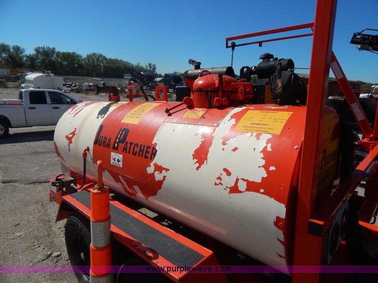 image for item B5909 2006 Durapatcher 125DJT pothole patcher