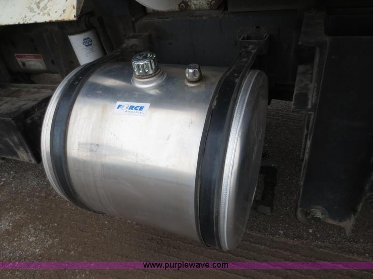 image for item B6855 1995 Ford L9000 Hi-Rail vacuum truck