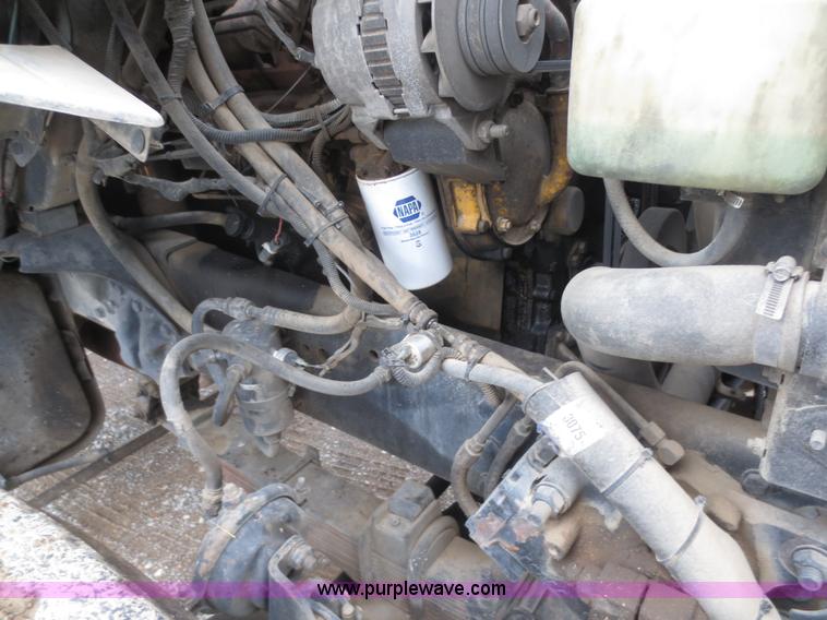image for item B6855 1995 Ford L9000 Hi-Rail vacuum truck