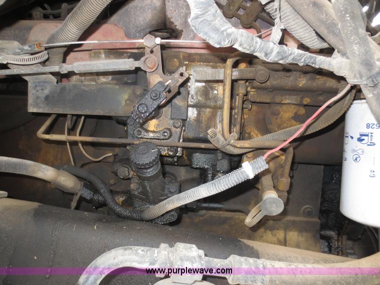 image for item B6855 1995 Ford L9000 Hi-Rail vacuum truck