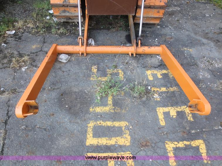 image for item D5914 1976 Case 475 track cable plow