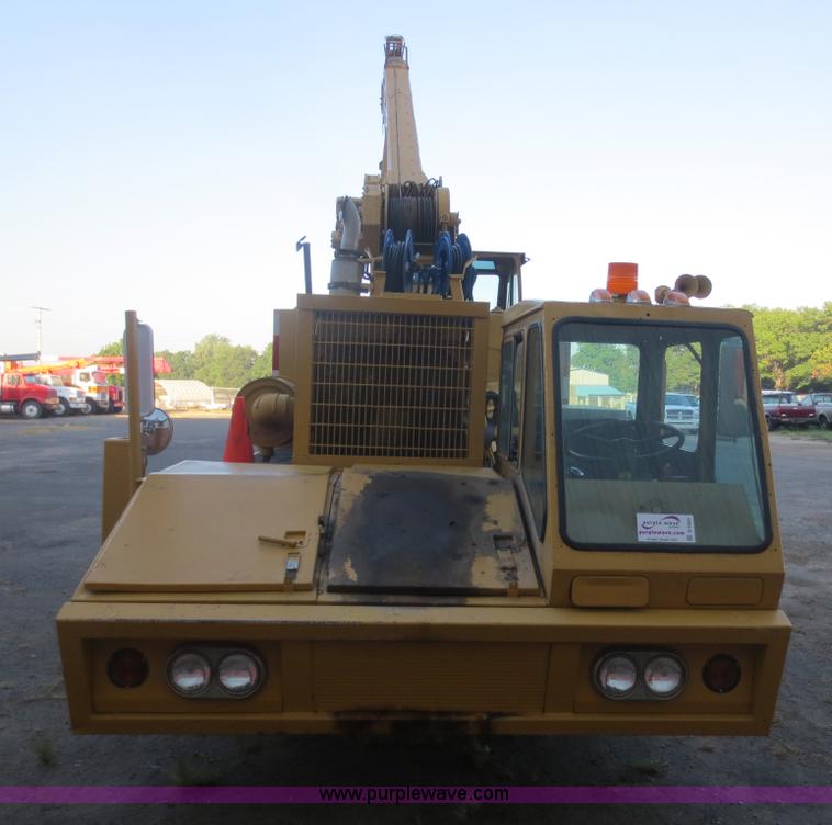 image for item D5922 1967 Bucyrus Erie 45C truck crane