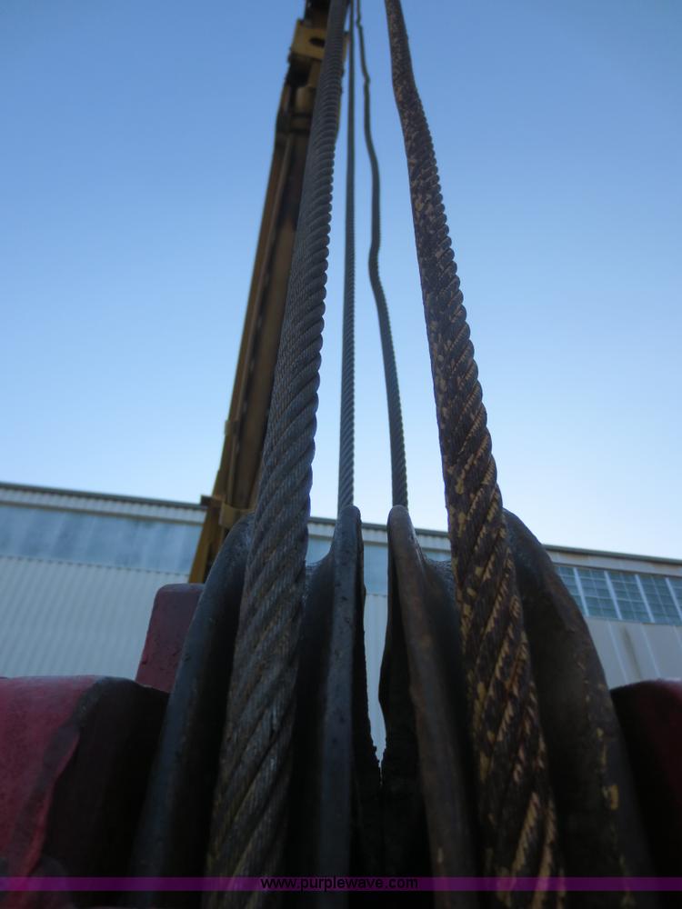 image for item D5922 1967 Bucyrus Erie 45C truck crane