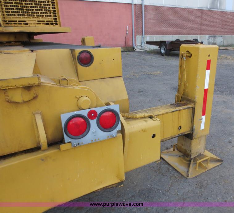 image for item D5922 1967 Bucyrus Erie 45C truck crane