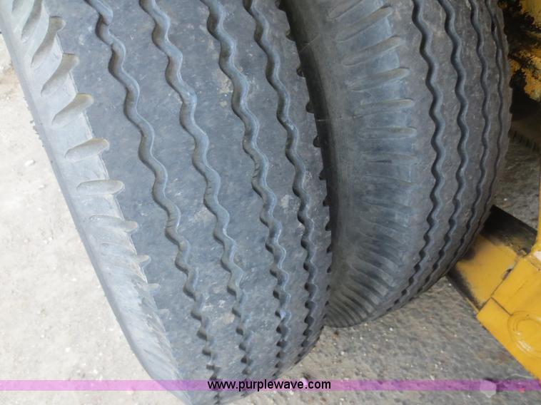 image for item D5922 1967 Bucyrus Erie 45C truck crane