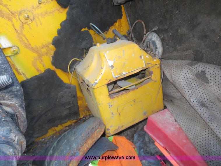 image for item D5922 1967 Bucyrus Erie 45C truck crane