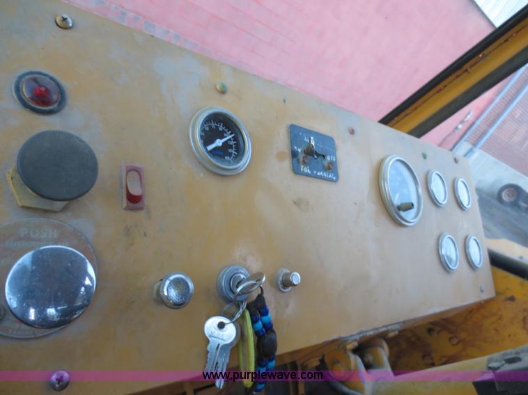 image for item D5922 1967 Bucyrus Erie 45C truck crane